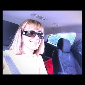 Meet your Posher, Heidi